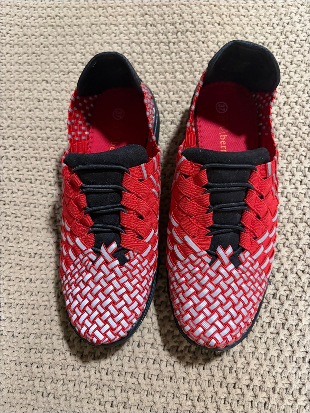 Bernie Mev. Sneakers